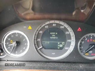 2010 Mercedes-Benz E 350 Luxury z VIN WDDHF8HB3AA147100, wystawiony jako Copart lot #55555295 z przebiegiem 165 873 mil mil oraz Szkoda całkowita • Salvage title. Historia ofert i sprzedaży dostępna na DreamBid. Obrazek 9.