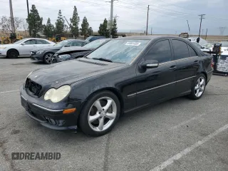 2005 Mercedes-Benz C 230 Kompressor z VIN WDBRF40J15F685456, wystawiony jako Copart lot #59561455 z przebiegiem 178 232 mil mil oraz Szkoda całkowita • Salvage title. Historia ofert i sprzedaży dostępna na DreamBid. Obrazek 1.