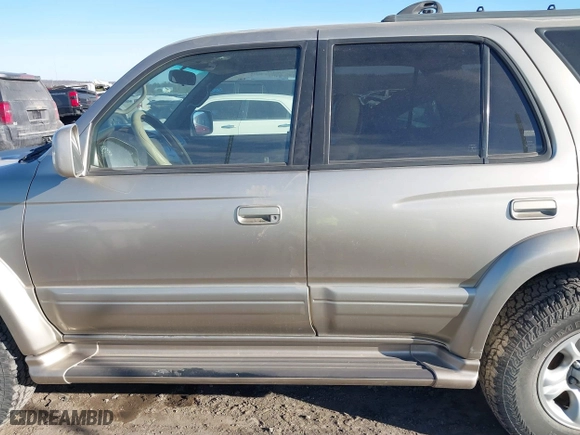 2001 Toyota 4Runner Limited with VIN JT3HN87R119045716, listed as a IAAI auction lot 41681981 with 256,136 mi miles. Bid and sale history available at carsss.com. Image 14.