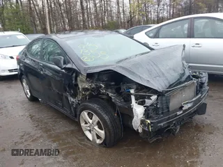 2011 Hyundai Elantra GLS with VIN 5NPDH4AE4BH005249, listed as a IAAI auction lot 41947649 with 121,687 mi miles. Bid and sale history available at carsss.com. Image 1.