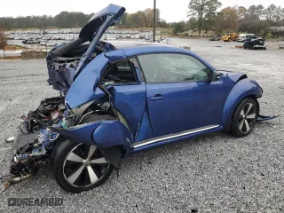 2012 Volkswagen Beetle 2.0T Turbo PZEV with VIN 3VWVA7ATXCM666396, listed as a Copart auction lot 84417204 with 0 mi miles and Salvage Title. Bid and sale history available at carsss.com. Image 3.
