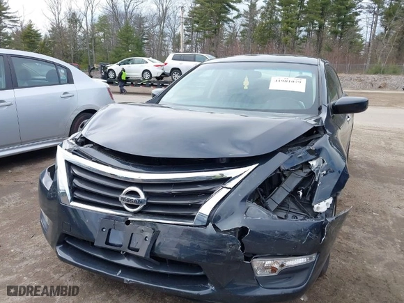 2014 Nissan Altima 2.5 with VIN 1N4AL3AP6EC279703, listed as a IAAI auction lot 41981079 with 76,581 mi miles. Bid and sale history available at carsss.com. Image 6.
