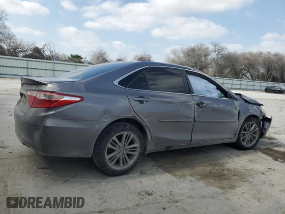 2017 Toyota Camry XLE with VIN 4T1BF1FK7HU333723, listed as a Copart auction lot 44338705 with Not Provided miles and Salvage Title. Bid and sale history available at carsss.com. Image 3.