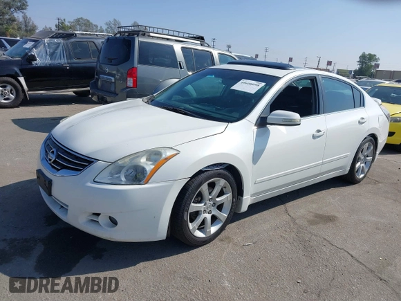 2010 Nissan Altima 3.5 SR with VIN 1N4BL2AP6AC149624, listed as a IAAI auction lot 40608098 with 231,101 mi miles. Bid and sale history available at carsss.com. Image 2.