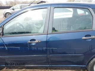 2004 Ford Focus ZX5 z VIN 3FAFP37334R120359, wystawiony jako IAAI lot #41922026 z przebiegiem 115 789 mil mil oraz . Historia ofert i sprzedaży dostępna na DreamBid. Obrazek 14.