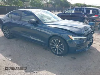 2021 Volvo S60 Momentum with VIN 7JR102FZ8MG119855, listed as a IAAI auction lot 41567087 with 10,626 mi miles. Bid and sale history available at carsss.com. Image 1.