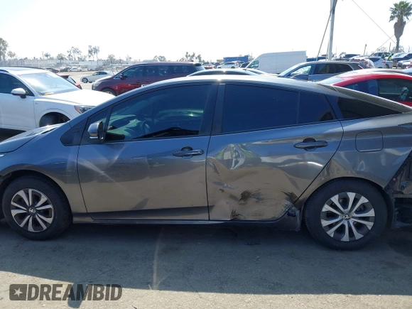 2021 Toyota Prius LE с VIN JTDKAMFPXM3190833, выставлен на аукционе IAAI как лот 42443864 с пробегом 133 146 миль миль и . История ставок и продаж доступна на DreamBid. Изображение 15.