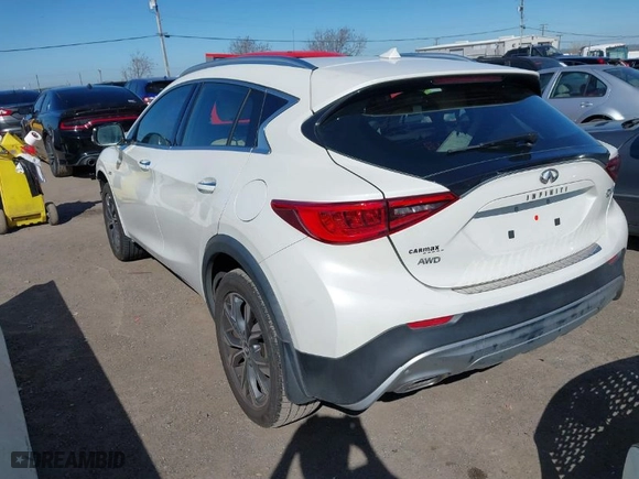 2018 Infiniti QX30 Luxury with VIN SJKCH5CR1JA005035, listed as a IAAI auction lot 41690695 with 79,943 mi miles. Bid and sale history available at carsss.com. Image 3.