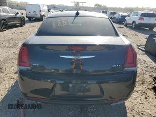 2016 Chrysler 300 S z VIN 2C3CCAGG6GH183038, wystawiony jako Copart lot #53265215 z przebiegiem Nie podano mil oraz Szkoda całkowita • Salvage title. Historia ofert i sprzedaży dostępna na DreamBid. Obrazek 6.