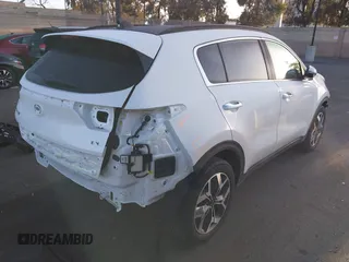 2021 Kia Sportage EX с VIN KNDPN3AC2M7854124, выставлен на аукционе IAAI как лот 41802946 с пробегом 27 420 миль миль и . История ставок и продаж доступна на DreamBid. Изображение 4.