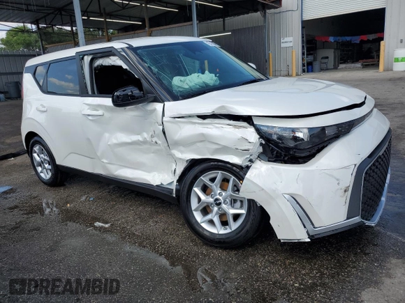 2025 Kia Soul LX with VIN KNDJ23AU8S7942311, listed as a Copart auction lot 54357715 with 132 mi miles and Salvage Title. Bid and sale history available at DreamBid. Image 4.