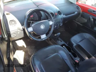 2009 Volkswagen New Beetle Coupe S with VIN 3VWPG31C29M500172, listed as a Copart auction lot 73111494 with 116,278 mi miles and Salvage Title. Bid and sale history available at carsss.com. Image 8.