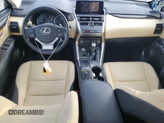 2020 Lexus NX 300 z VIN JTJAARBZ3L5012035, wystawiony jako Copart lot #48531955 z przebiegiem 14 015 mil mil oraz Szkody całkowita. Historia ofert i sprzedaży dostępna na DreamBid. Obrazek 8.
