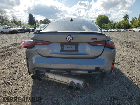2022 BMW M4 Competition xDrive z VIN WBS43AZ05NCK39222, wystawiony jako Copart lot #55253625 z przebiegiem Nie podano mil oraz Nie do naprawy • Non repairable. Historia ofert i sprzedaży dostępna na DreamBid. Obrazek 6.