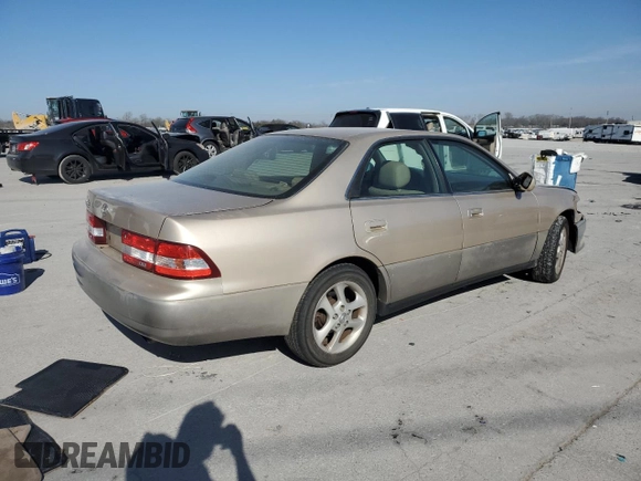 2001 Lexus ES with VIN JT8BF28GX10326716, listed as a Copart auction lot 48756055 with 244,656 mi miles and Clean Title. Bid and sale history available at carsss.com. Image 3.