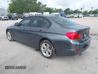 2015 BMW 3 Series 328i с VIN WBA3A5G55FNS85005, выставлен на аукционе IAAI как лот 41980680 с пробегом 136 517 миль миль и . История ставок и продаж доступна на DreamBid. Изображение 3.