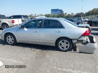 2006 Honda Accord EX с VIN 1HGCM56736A167038, выставлен на аукционе IAAI как лот 42464608 с пробегом 193 989 миль миль и . История ставок и продаж доступна на DreamBid. Изображение 15.
