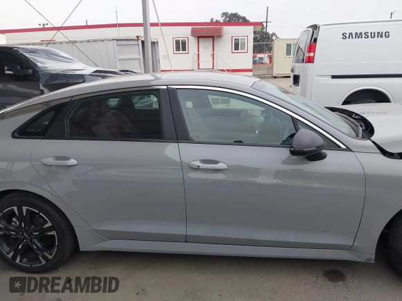 2023 Kia K5 GT-Line z VIN 5XXG64J27PG199321, wystawiony jako IAAI lot #42153677 z przebiegiem 28 798 mil mil oraz . Historia ofert i sprzedaży dostępna na DreamBid. Obrazek 13.