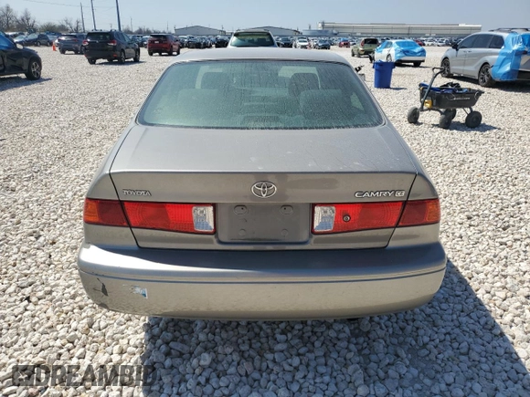 2000 Toyota Camry CE z VIN 4T1BG22K3YU009533, wystawiony jako Copart lot #48996855 z przebiegiem 132 705 mil mil oraz Szkoda całkowita • Salvage title. Historia ofert i sprzedaży dostępna na DreamBid. Obrazek 6.