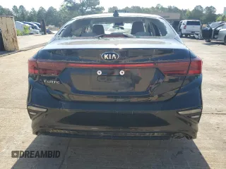 2021 Kia Forte LXS z VIN 3KPF24AD5ME379975, wystawiony jako Copart lot #55300495 z przebiegiem Nie podano mil oraz Czysty tytuł • Clean title. Historia ofert i sprzedaży dostępna na DreamBid. Obrazek 6.
