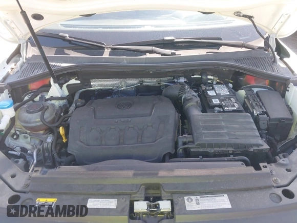 2018 Volkswagen Tiguan SEL with VIN 3VV3B7AX8JM192926, listed as a IAAI auction lot 42034229 with 16,656 mi miles and . Bid and sale history available at DreamBid. Image 10.