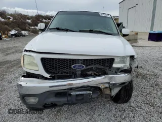 2002 Ford F-150 XLT with VIN 1FTRW08L32KA76808, listed as a Copart auction lot 45020845 with 165,599 mi miles and Salvage Title. Bid and sale history available at carsss.com. Image 5.