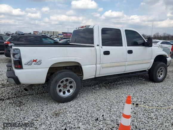 2006 Chevrolet Silverado 1500 LT1 with VIN 2GCEK13T761133699, listed as a Copart auction lot 52619945 with 180,048 mi miles and Clean Title. Bid and sale history available at carsss.com. Image 3.