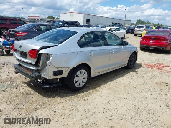 2012 Volkswagen Jetta SE with VIN 3VWDP7AJ1CM366559, listed as a IAAI auction lot 42534670 with 161,923 mi miles and . Bid and sale history available at DreamBid. Image 4.