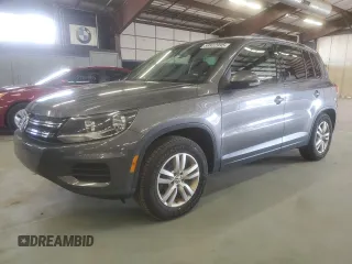 2013 Volkswagen Tiguan SE z VIN WVGBV3AX7DW613495, wystawiony jako Copart lot #59922995 z przebiegiem 224 725 mil mil oraz Czysty tytuł • Clean title. Historia ofert i sprzedaży dostępna na DreamBid. Obrazek 1.