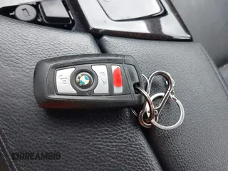 2012 BMW 5 Series 528i z VIN WBAXG5C55CDW92474, wystawiony jako IAAI lot #42468737 z przebiegiem 172 586 mil mil oraz . Historia ofert i sprzedaży dostępna na DreamBid. Obrazek 11.