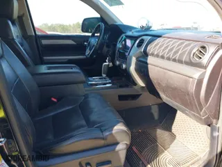 2014 Toyota Tundra 4WD Truck Platinum with VIN 5TFAW5F10EX400395, listed as a IAAI auction lot 41231404 with 152,445 mi miles. Bid and sale history available at carsss.com. Image 5.