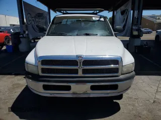 1999 Dodge 2500 with VIN 1B7KC23Z4XJ536878, listed as a Copart auction lot 58266615 with 199,434 mi miles and Clean title. Bid and sale history available at DreamBid. Image 5.