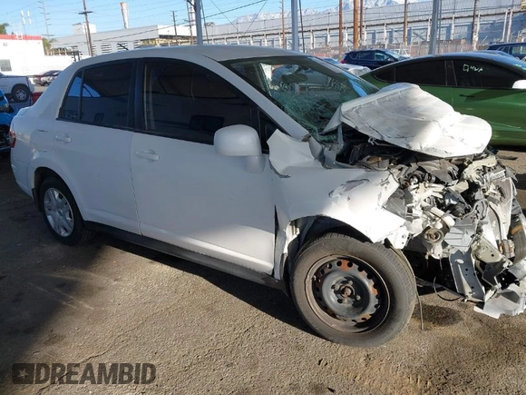 2011 Nissan Versa 1.8 S with VIN 3N1BC1AP9BL417255, listed as a IAAI auction lot 41829059 with 91,273 mi miles. Bid and sale history available at carsss.com. Image 1.