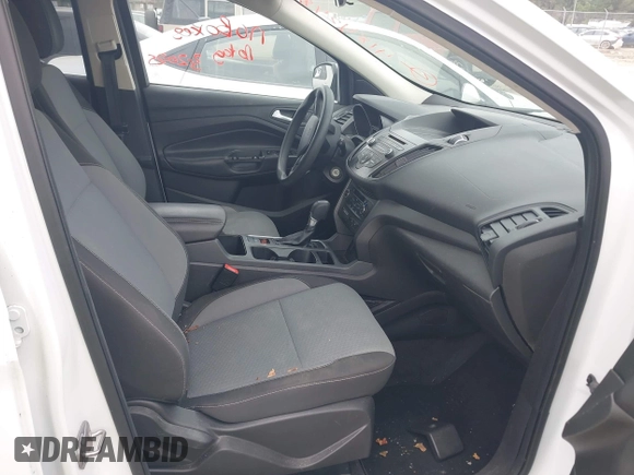 2017 Ford Escape SE with VIN 1FMCU0GD2HUB03804, listed as a IAAI auction lot 41842496 with 197,373 mi miles. Bid and sale history available at carsss.com. Image 5.