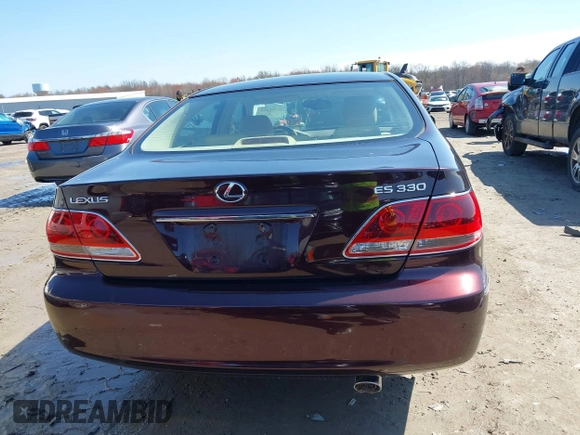 2005 Lexus ES 330 with VIN JTHBA30G455137584, listed as a IAAI auction lot 41961431 with 197,531 mi miles. Bid and sale history available at carsss.com. Image 15.