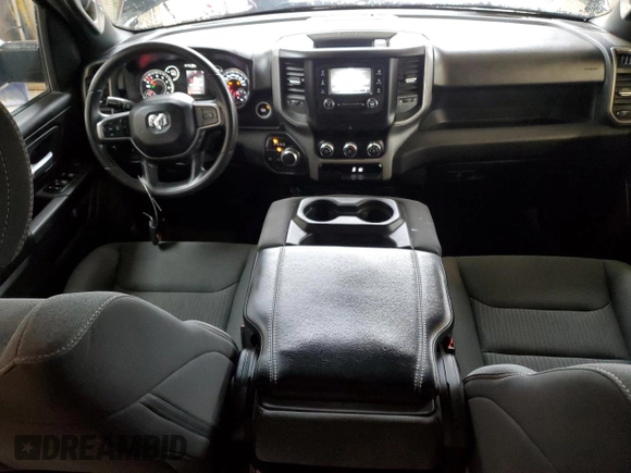 2024 Ram 1500 Tradesman z VIN 1C6SRFGT8RN212220, wystawiony jako Copart lot #59548525 z przebiegiem 64 164 mil mil oraz Czysty tytuł • Clean title. Historia ofert i sprzedaży dostępna na DreamBid. Obrazek 8.
