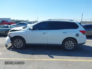 2016 Nissan Pathfinder Platinum with VIN 5N1AR2MM2GC643957, listed as a IAAI auction lot 41650970 with 165,177 mi miles. Bid and sale history available at carsss.com. Image 14.