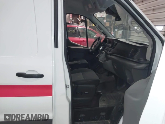 2023 Ford Transit Cargo with VIN 1FTBR1C80PKB95490, listed as a IAAI auction lot 41366493 with 17,450 mi miles and . Bid and sale history available at DreamBid. Image 5.