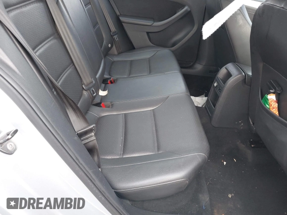 2014 Volkswagen Jetta Sedan SE w/Connectivity/Sunroof PZEV with VIN 3VWD17AJ5EM362888, listed as a IAAI auction lot 41787904 with 143,332 mi miles. Bid and sale history available at carsss.com. Image 8.