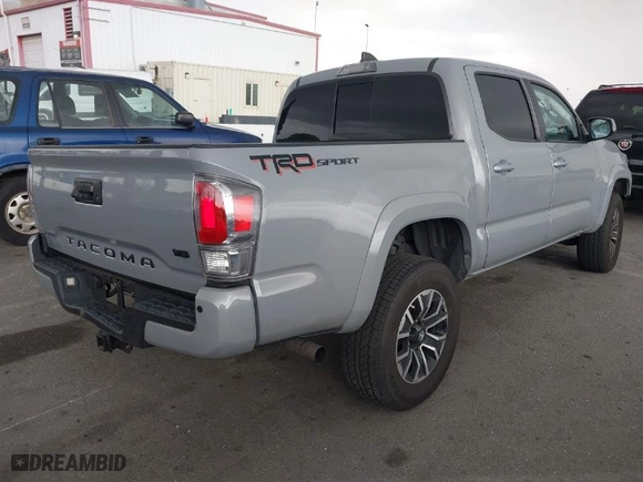 2020 Toyota Tacoma 2WD SR5 with VIN 3TMAZ5CNXLM136698, listed as a IAAI auction lot 41777565 with 53,041 mi miles. Bid and sale history available at carsss.com. Image 4.