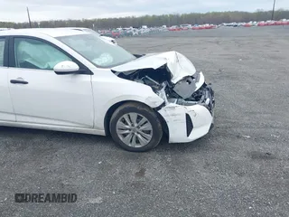 2024 Nissan Sentra S z VIN 3N1AB8BV4RY272627, wystawiony jako IAAI lot #41966596 z przebiegiem 32 827 mil mil oraz . Historia ofert i sprzedaży dostępna na DreamBid. Obrazek 6.