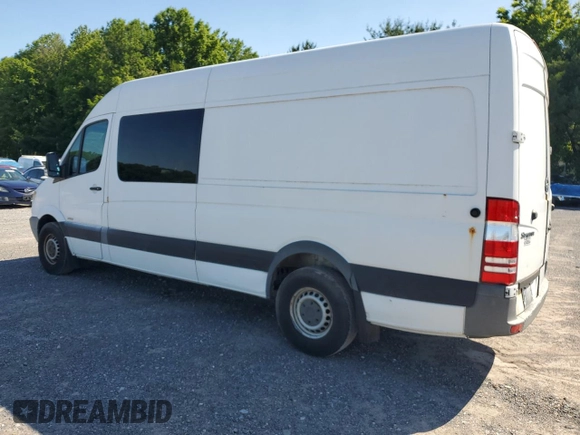 2011 Freightliner Sprinter z VIN WDRPE8CC7B5506404, wystawiony jako Copart lot #55090695 z przebiegiem 360 357 mil mil oraz Czysty tytuł • Clean title. Historia ofert i sprzedaży dostępna na DreamBid. Obrazek 2.