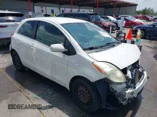 2008 Toyota Yaris with VIN JTDJT923485207836, listed as a IAAI auction lot 42086842 with 299,236 mi miles. Bid and sale history available at carsss.com. Image 1.