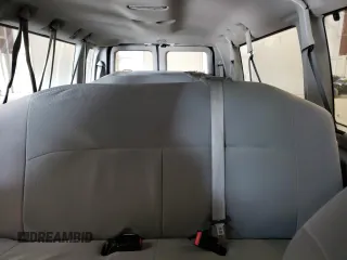 2010 Ford Econoline Passenger XL z VIN 1FBSS3BL8ADA62210, wystawiony jako Copart lot #69939574 z przebiegiem 111 593 mil mil oraz Szkoda całkowita • Salvage title. Historia ofert i sprzedaży dostępna na DreamBid. Obrazek 10.