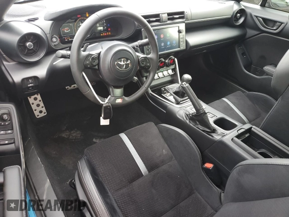 2024 Toyota 86 Premium with VIN JF1ZNBE15R8760564, listed as a Copart auction lot 41755775 with 2,047 mi miles and Salvage Title. Bid and sale history available at DreamBid. Image 8.