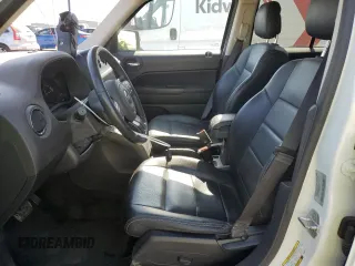 2016 Jeep Patriot High Altitude with VIN 1C4NJRFB6GD809666, listed as a Copart auction lot 56162185 with 73,752 mi miles and Salvage title. Bid and sale history available at DreamBid. Image 7.