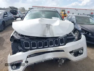 2019 Jeep Compass Limited with VIN 3C4NJDCB3KT594368, listed as a IAAI auction lot 41956414 with 88,198 mi miles and . Bid and sale history available at DreamBid. Image 12.