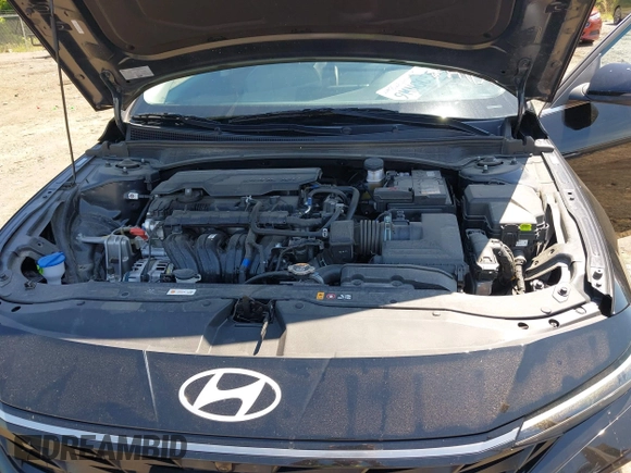 2024 Hyundai Elantra Limited with VIN KMHLP4DG1RU795908, listed as a IAAI auction lot 42191560 with 21,825 mi miles and . Bid and sale history available at DreamBid. Image 10.