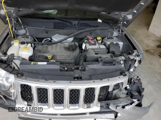 2016 Jeep Compass Sport z VIN 1C4NJDBB5GD631063, wystawiony jako Copart lot #62056385 z przebiegiem 119 706 mil mil oraz Szkoda całkowita • Salvage title. Historia ofert i sprzedaży dostępna na DreamBid. Obrazek 12.