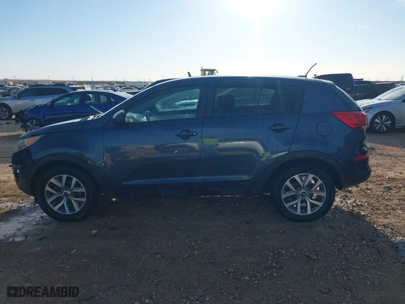 2016 Kia Sportage LX with VIN KNDPB3AC3G7832212, listed as a IAAI auction lot 41621091 with 206,411 mi miles. Bid and sale history available at carsss.com. Image 14.